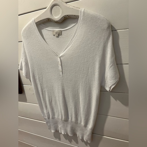 White ribbed V-neck sweater – LOFT Outlet (M) - Picture 6 of 7